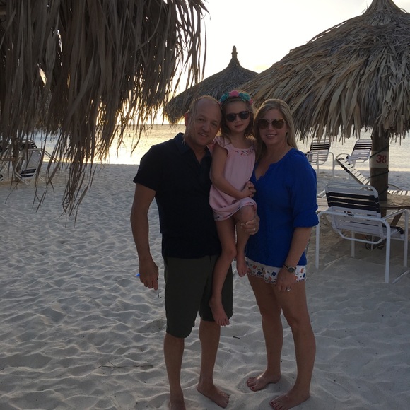 Meet your Posher, Cynthia - Picture 6 of 8